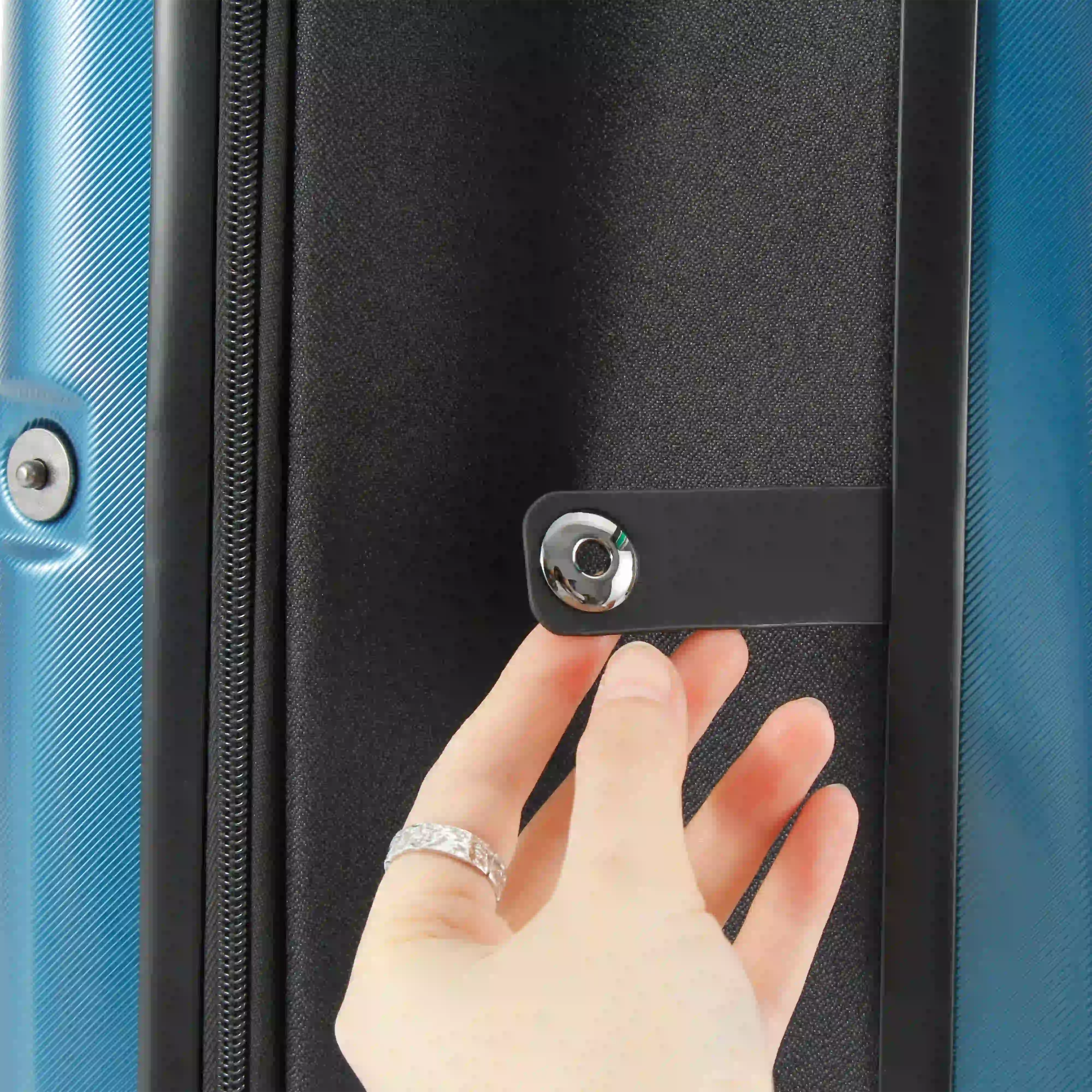ATTACHABLE BUCKLE